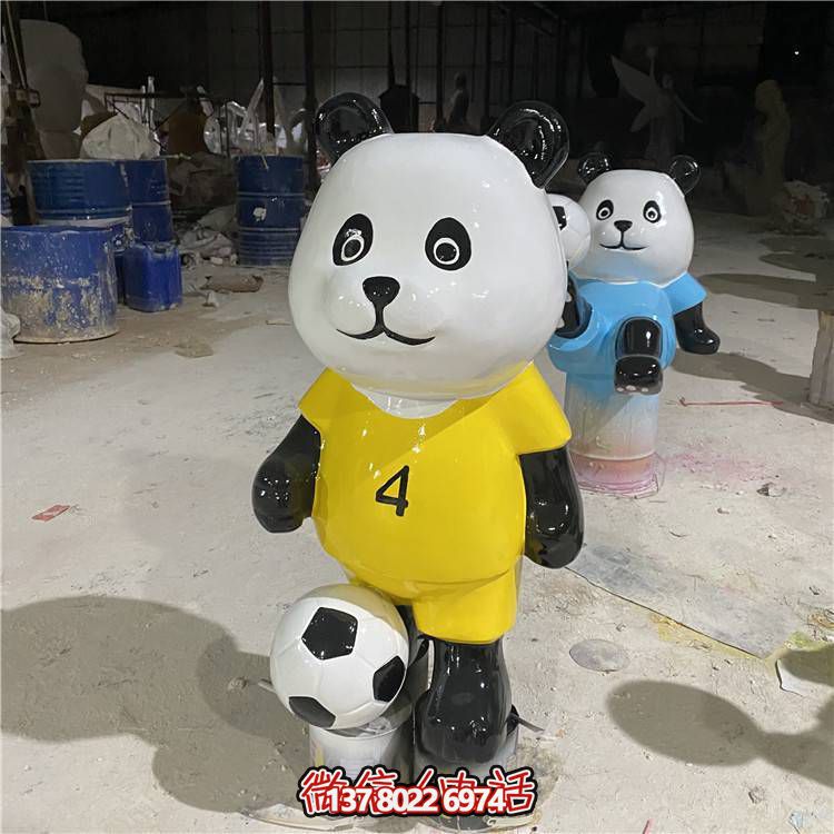 足球旅游景區，讓你玩轉卡通公仔和雕塑