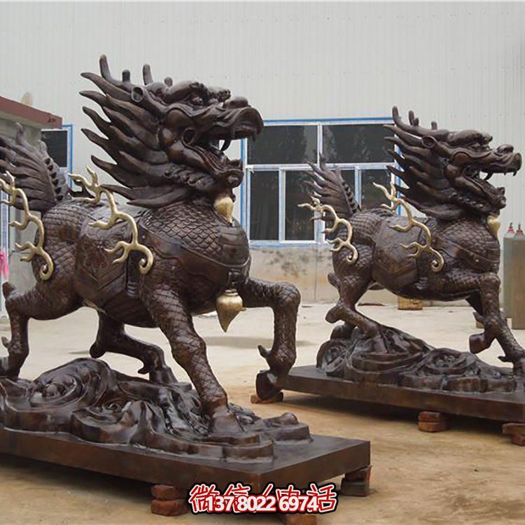 大型銅雕麒麟擺件，裝點(diǎn)庭院門(mén)口別墅